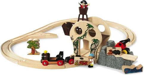 Brio 33900 Wooden Railway System: Pirate Adventure Set (25 Pieces)