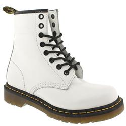 Female Dr Martens Greenland Leather Upper Casual in White