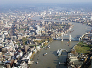 Unbranded helicopter tour over London (for two)