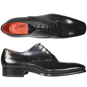 A 5 tie formal shoe from Jones Bootmaker. The ONE collection is an exciting, premium range from Jone