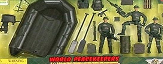 World Peacekeepers Military Dinghy   3 Figures And Accessories